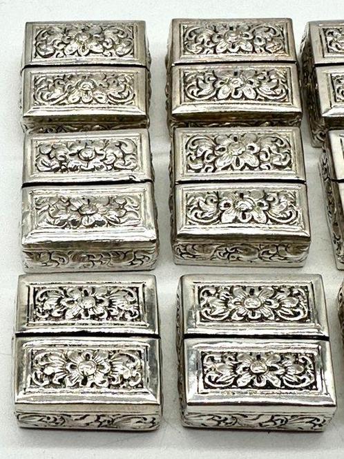 No reserve-Twaalf stuks hoog gehalte zilveren, Antiek en Kunst, Antiek | Goud en Zilver