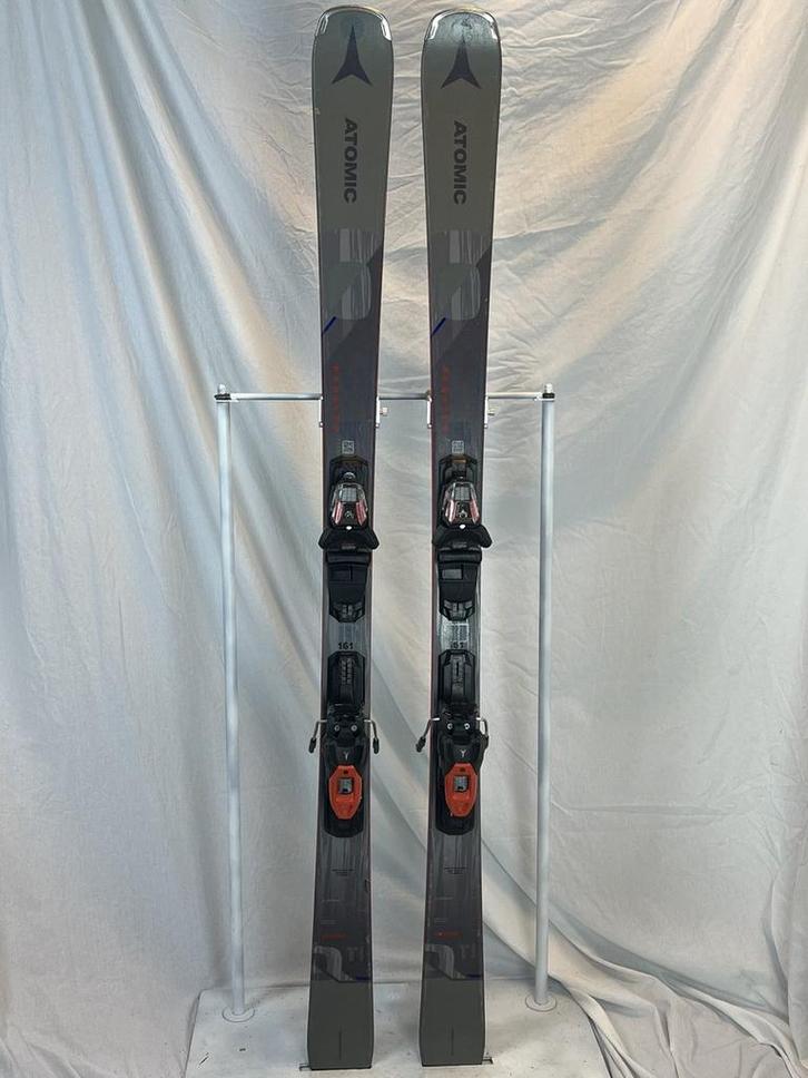 Atomic Redster Q Ti 2023 - 161 cm, Sport en Fitness, Skiën en Langlaufen, Skiën, 160 tot 180 cm, Carve, Gebruikt, Atomic, Ski's