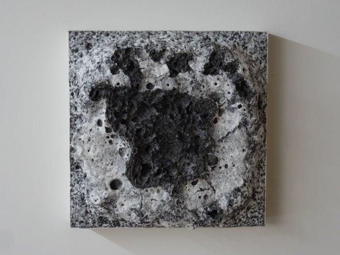 Hans Meeuwsen - 2024 - 119 wandrelief uit de volcanic, Antiek en Kunst, Kunst | Designobjecten