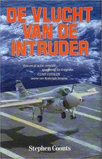 Vlucht van de intruder 9789051120639 Stephen Coonts, Boeken, Verzenden, Gelezen, Stephen Coonts