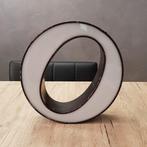 Letter O - Lichtbord - plexiglas en ijzer
