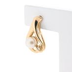 Gouden oorstekers met parel en diamant | 0,02 ct., Sieraden, Tassen en Uiterlijk, Oorbellen, Gebruikt, Overige kleuren, Ophalen of Verzenden