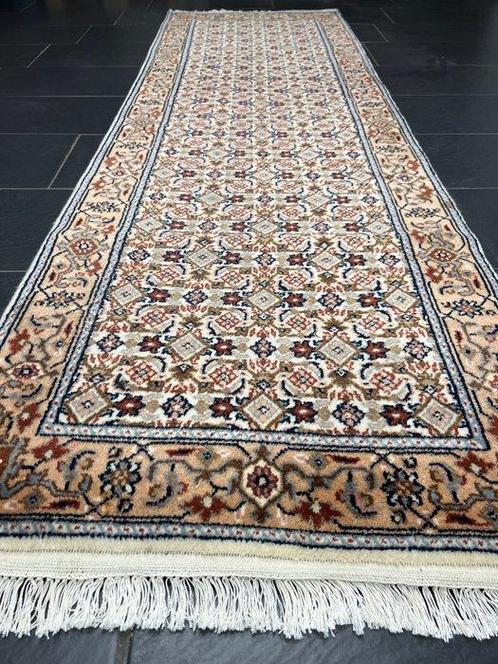 Tabriz - Tapijt - 256 cm - 80 cm, Huis en Inrichting, Stoffering | Tapijten en Kleden