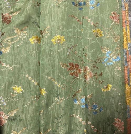 kostbaar zijden stof uit San Leucio pastelgroen verrijkt met, Antiek en Kunst, Curiosa en Brocante