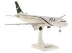 Schaal 1:200 Hogan Wings 10253 Airbus A320-200 PIA Reg. A..., Ophalen of Verzenden, Nieuw