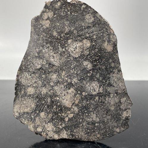 REBIANA 002, meteoriet van de asteroïde VESTA Achondrite, Verzamelen, Mineralen en Fossielen