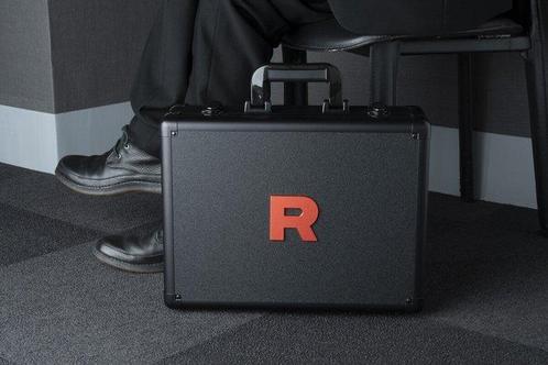 Pokémon - 3 Case - Team Rocket attaché case, Hobby en Vrije tijd, Verzamelkaartspellen | Pokémon