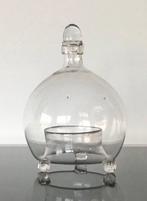 Fles - antieke grote wespenvanger in mondgeblazen glas