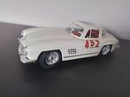 Bburago 1:18 - Modelauto - Mercedes 300 SL Gullwing, Hobby en Vrije tijd, Modelauto's | 1:5 tot 1:12, Nieuw
