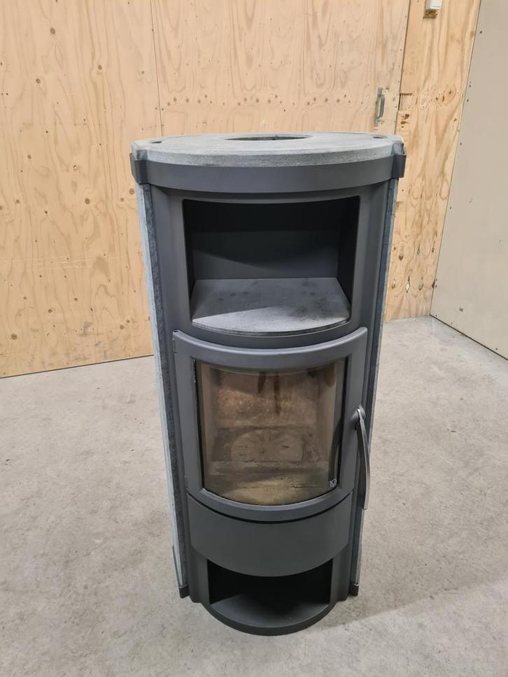 PRACHTIGE SPEKSTEEN HOUTKACHEL MERK VARDE, Huis en Inrichting, Kachels, Houtkachel, Hout, Gebruikt, Vrijstaand, Ophalen