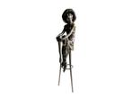 sculptuur, Elegant Bronze Sculpture – Seated Lady with Hat, Antiek en Kunst