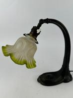 Tafellamp - Brons, Glas - Een bronzen tulpenlamp