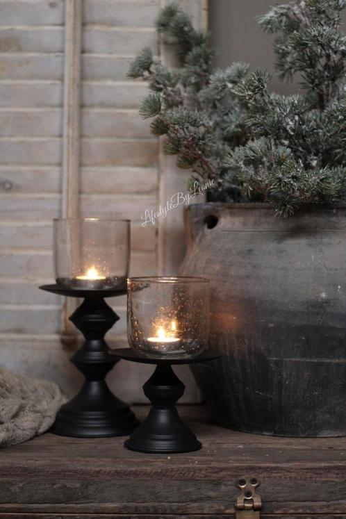 Zwart metalen tray / kandelaar op voet 18,5 cm, Huis en Inrichting, Woonaccessoires | Kandelaars en Kaarsen, Nieuw, Ophalen of Verzenden
