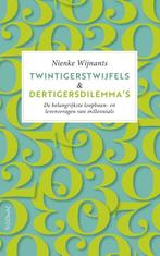 Twintigerstwijfels & dertigersdilemmas 9789044639902, Gelezen, Nienke Wijnants, Verzenden