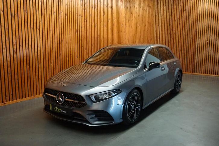 NR. 001 Mercedes A 180 BUSINESS SOLUTION AMG AUTOMAAT, Auto's, Mercedes-Benz, Dealer onderhouden, Onderhoudsboekje, Automaat, Hatchback