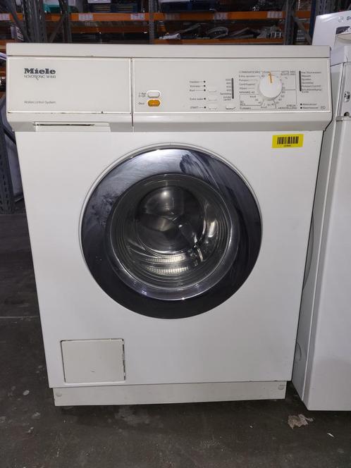 Miele Novotronic W843 Wasmachine 5kg 1200t, Witgoed en Apparatuur, Wasmachines, Zo goed als nieuw, Voorlader, 85 tot 90 cm, Ophalen of Verzenden