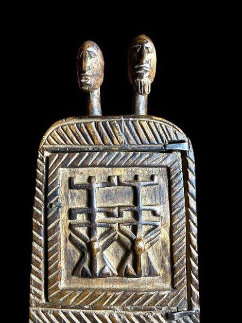 EHBO-doos - Dogon - Mali (Zonder Minimumprijs), Antiek en Kunst, Kunst | Niet-Westerse kunst