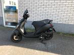 HELE JONGE PIAGGIO ZIP SP 45KM BROM BJ 4-2025 247KM MAT BLAC, Fietsen en Brommers, Maximaal 45 km/u, Zip, Ophalen of Verzenden