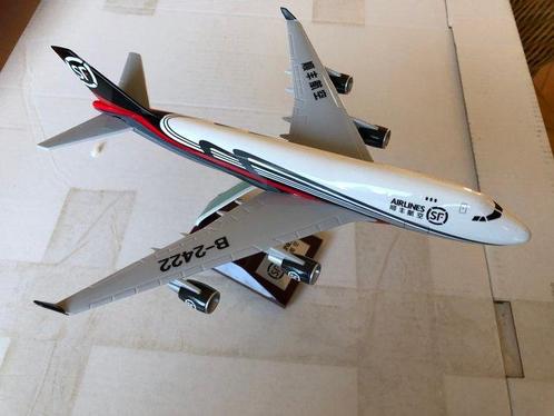 1:200 - Modelvliegtuig - SF Airlines Boeing 747-400ERF,, Antiek en Kunst, Antiek | Wandborden en Tegels