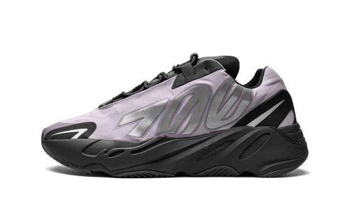 Adidas Yeezy 700 MNVN Geode - maat 45 1/3 (Sneakers), Kleding | Dames, Schoenen, Sneakers of Gympen, Nieuw, Verzenden