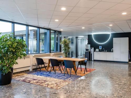 Kantoorruimte te huur aan Luchthavenweg 54 in Eindhoven, Zakelijke goederen, Bedrijfs Onroerend goed, Kantoorruimte, Huur