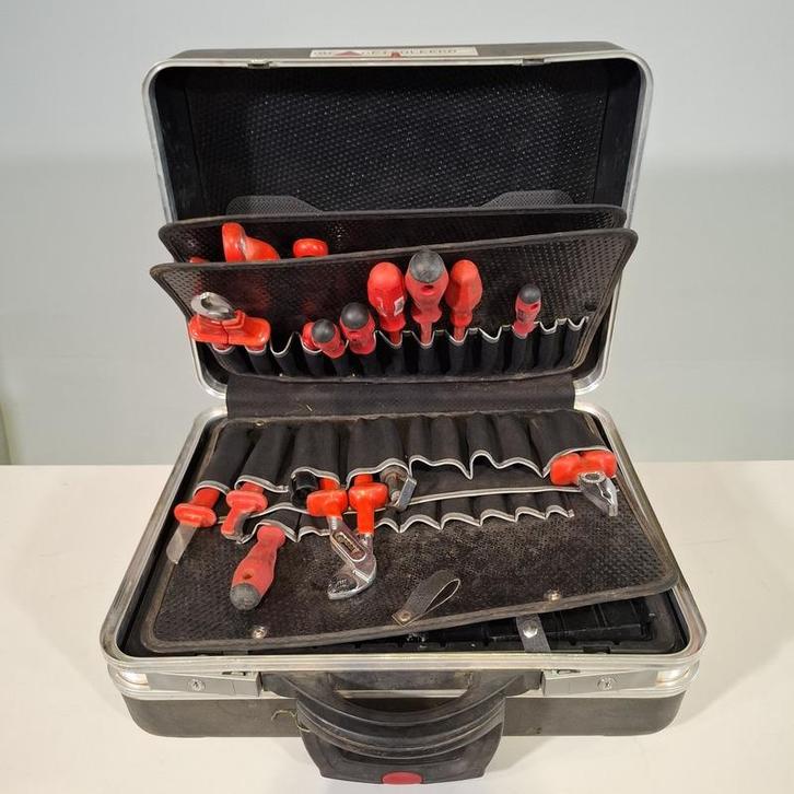 Deels gevulde gereedschapskoffer, Parrat, Auto's, Fiat