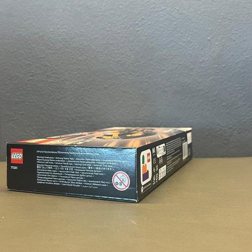 Aston Martin - Fernando Alonso Signed - 2024 - Lego, Verzamelen, Automerken, Motoren en Formule 1
