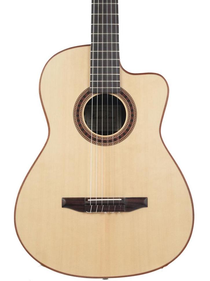 Bautista Iranzo Model 7 Crossover Prototype (Crossovers), Muziek en Instrumenten, Snaarinstrumenten | Gitaren | Akoestisch, Klassieke of Spaanse gitaar