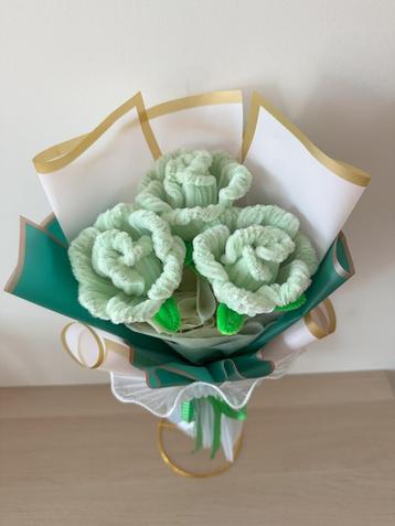 Handgemaakte Kunstbloemen / Perfect Cadeau / Groene Rozen beschikbaar voor biedingen