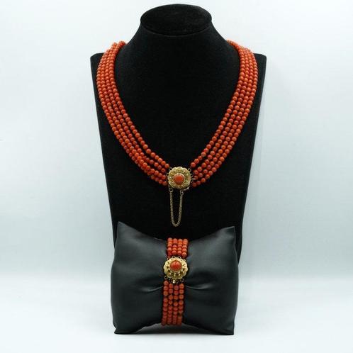 2-delige sieradenset - 14 karaat Geel goud Bloedkoraal, Sieraden, Tassen en Uiterlijk, Antieke sieraden