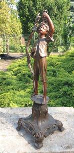 sculptuur, Little boy with grape leaves and bunch of grapes, Antiek en Kunst
