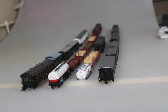 Brawa, Kibri, Liliput, Piko, Roco, Trix, Schicht H0 -, Hobby en Vrije tijd, Modeltreinen | H0