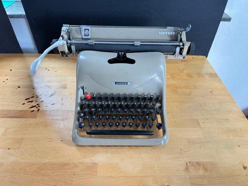 Marcello Nizzoli - Olivetti, Lexikon 80 - Schrijfmachine -, Antiek en Kunst, Kunst | Designobjecten