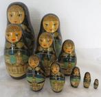 Traditioneel Russisch handwerk, afkomstig uit een atelier in, Antiek en Kunst, Antiek | Speelgoed