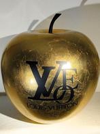 XTC Artist - Pomme LOVE vuitton XXL gold