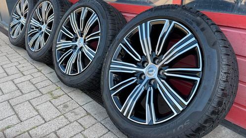 18 inch Volvo V60 II / S60 Inscription velgen + winterbanden, Auto-onderdelen, Banden en Velgen, 18 inch, Winterbanden, 235 mm