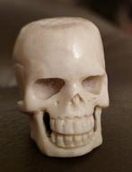 Figuur - Talla en hueso de calavera (memento mori), Antiek en Kunst, Curiosa en Brocante