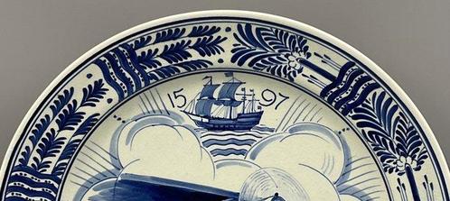 De Porceleyne Fles, Delft - Bord - Aardewerk, Antiek en Kunst, Antiek | Glas en Kristal