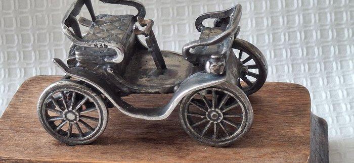 Miniatuur beeldje - Zilveren miniatuurop houten sokkel met, Antiek en Kunst, Antiek | Goud en Zilver