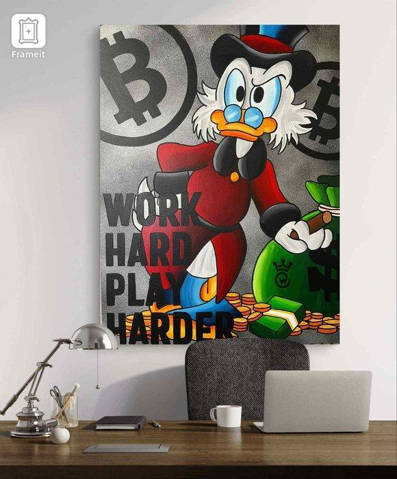Xavier Van Walsem (1980) - Scrooge mcduck work hard play, Antiek en Kunst, Kunst | Schilderijen | Modern