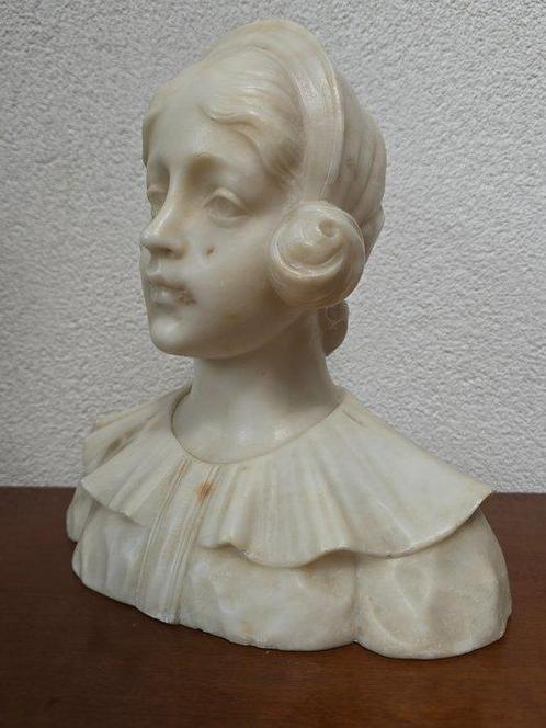 A. TREFOLONI - Beeld, Bust of a Woman - 23 cm - Albast,, Antiek en Kunst, Kunst | Designobjecten