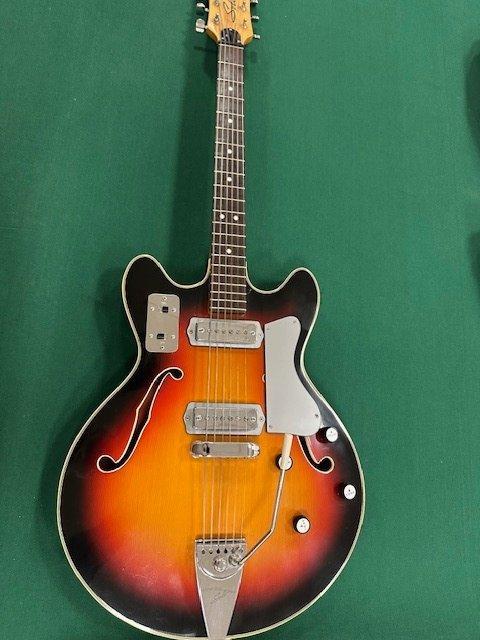 SOLO - Gemini - - Semi-akoestische gitaar - Italië - 1965, Muziek en Instrumenten, Snaarinstrumenten | Gitaren | Akoestisch