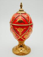 Fabergé ei - Huis van Fabergé de Rozen Muziek Ei - Porselein