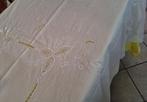 ricami fatti a mano - Tafelkleed (7) - 172 cm - 260 cm -, Antiek en Kunst