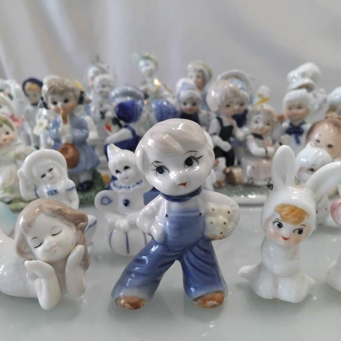 Themacollectie - Porseleinen kindjes, Antiek en Kunst, Antiek | Speelgoed