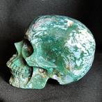 Handgemaakt beeldhouwwerk van een menselijke schedel