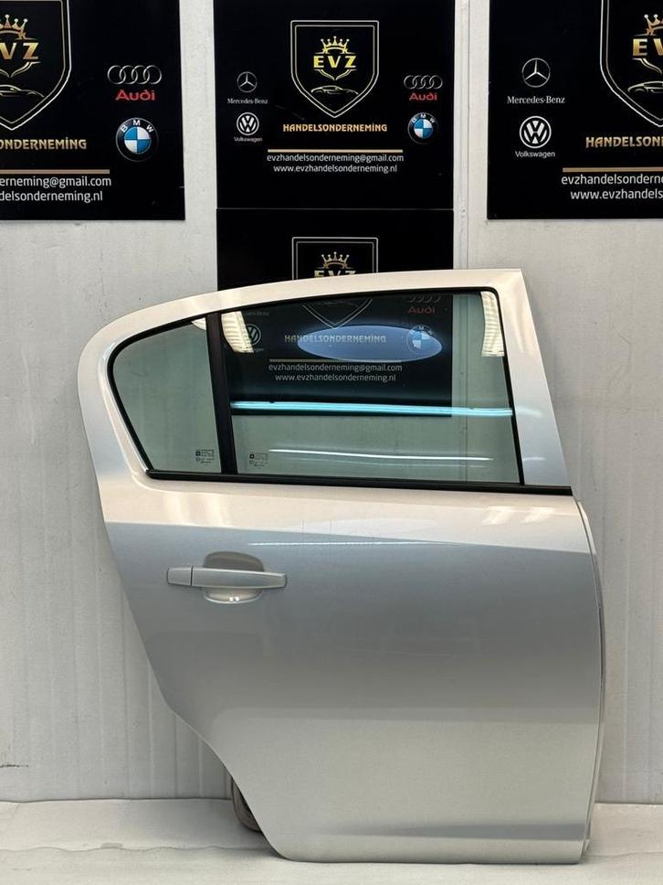 Opel Corsa portier 4-deurs rechts achter deur bj.2008 Z157, Auto-onderdelen, Carrosserie en Plaatwerk, Gebruikt, Opel, Achter