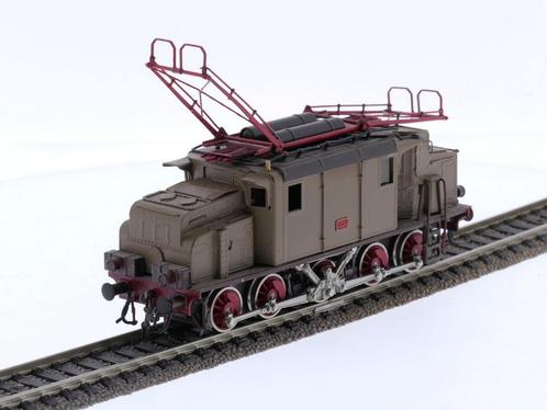 Schaal H0 Metropolitan 300 elektrische locomotief E 554 v..., Hobby en Vrije tijd, Modeltreinen | H0, Gelijkstroom, Locomotief