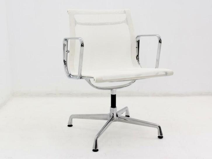 Vergaderstoel Vitra EA 107 - chroom - netwave gebroken wit -, Zakelijke goederen, Kantoor en Winkelinrichting | Kantoormeubilair en Inrichting