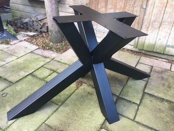 De goedkoopste industriële stalen Matrix onderstellen beschikbaar voor biedingen